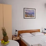 Niko *