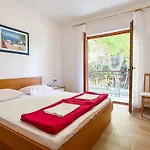 Niko * Drvenik (Split-Dalmatia)
