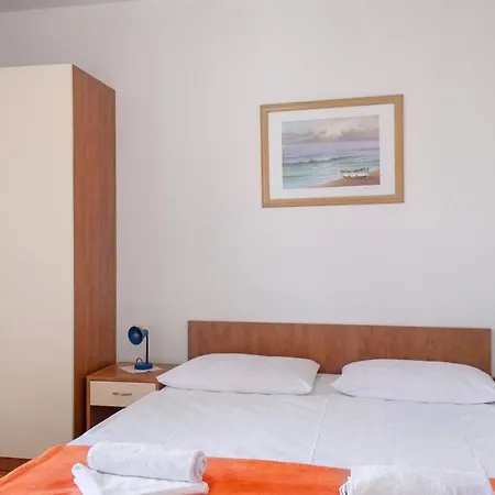 Niko * Drvenik (Split-Dalmatia)