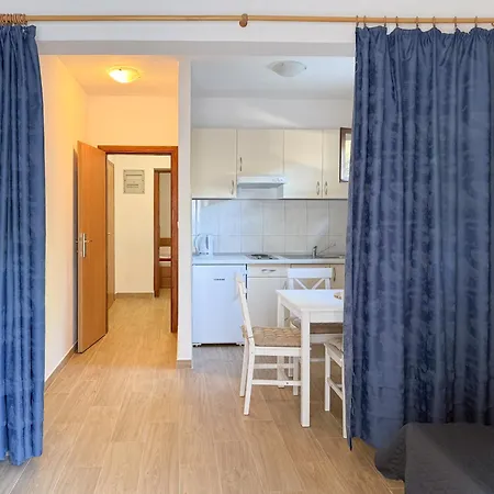 Apartmán Niko Drvenik (Split-Dalmatia)