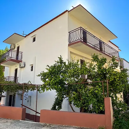 Niko * Drvenik (Split-Dalmatia)